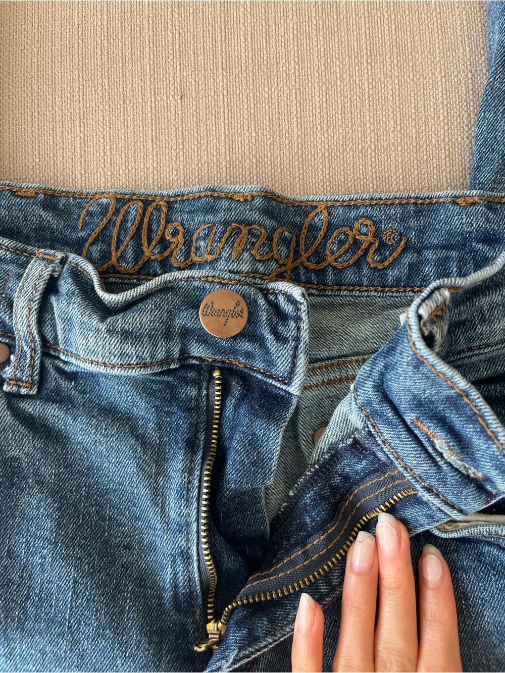 Wrangler Blue Denim Jeans with Contrast Stitching